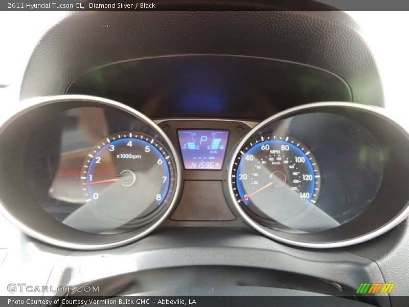 Diamond Silver / Black 2011 Hyundai Tucson GL