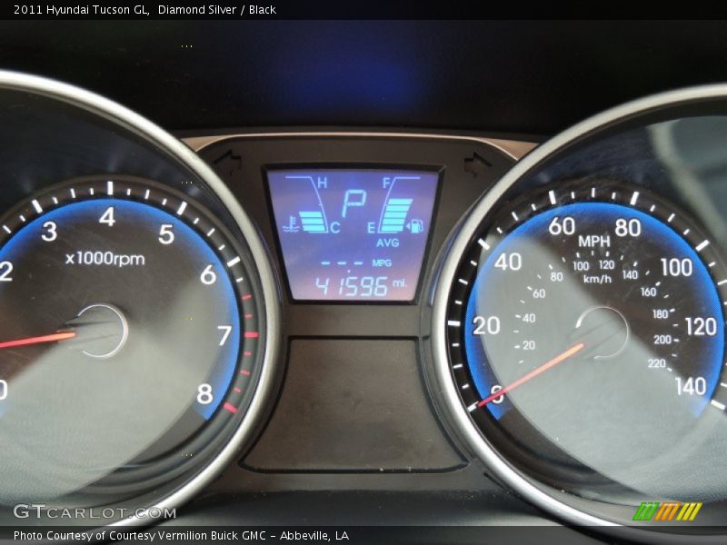 Diamond Silver / Black 2011 Hyundai Tucson GL