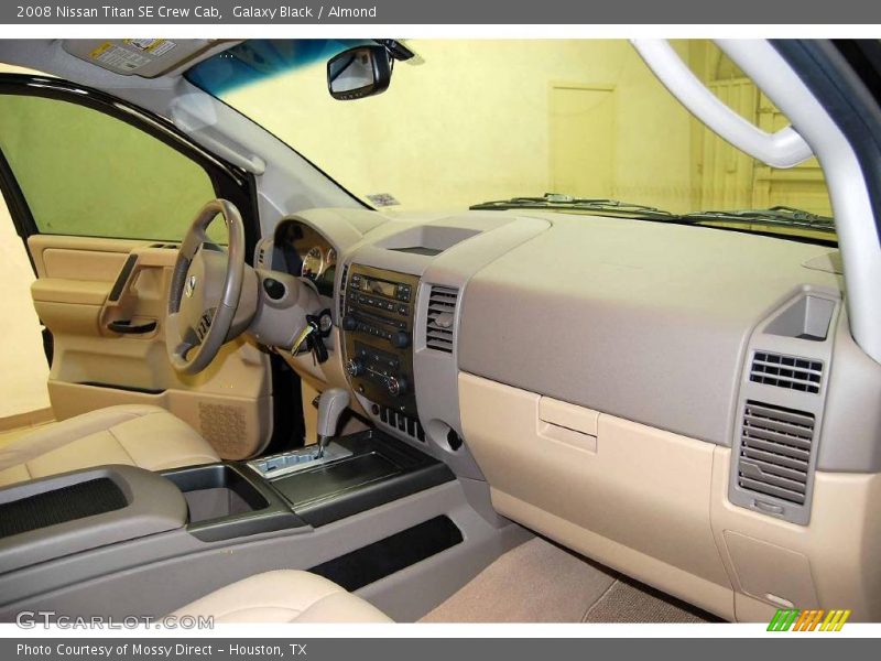 Galaxy Black / Almond 2008 Nissan Titan SE Crew Cab