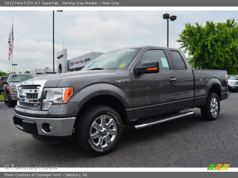 Front 3/4 View of 2013 F150 XLT SuperCab