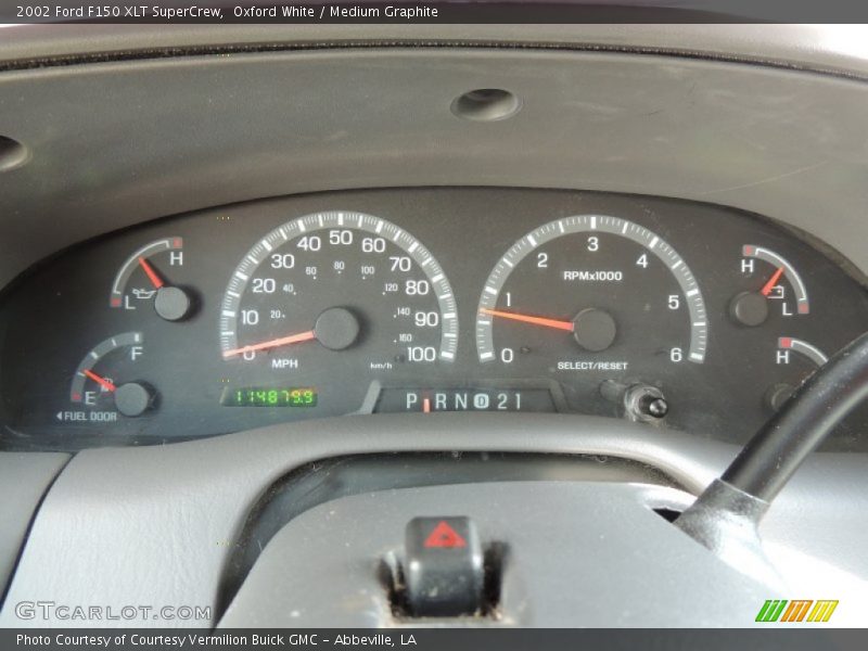 Oxford White / Medium Graphite 2002 Ford F150 XLT SuperCrew