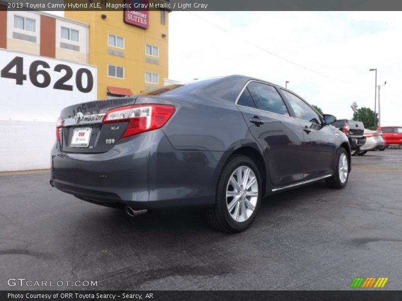Magnetic Gray Metallic / Light Gray 2013 Toyota Camry Hybrid XLE