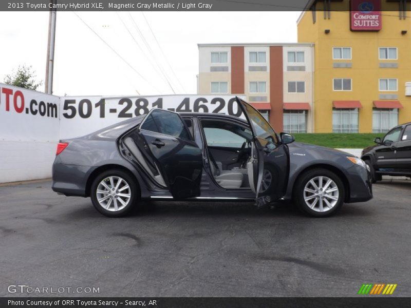Magnetic Gray Metallic / Light Gray 2013 Toyota Camry Hybrid XLE