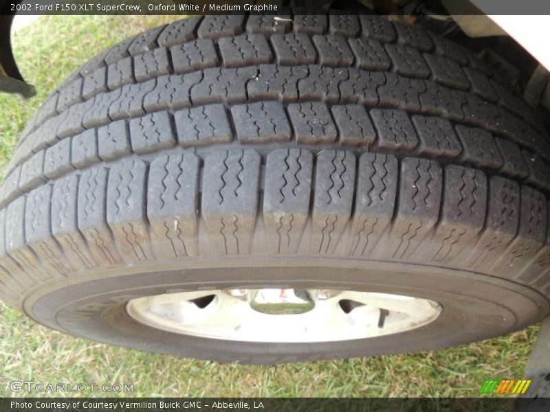 Oxford White / Medium Graphite 2002 Ford F150 XLT SuperCrew