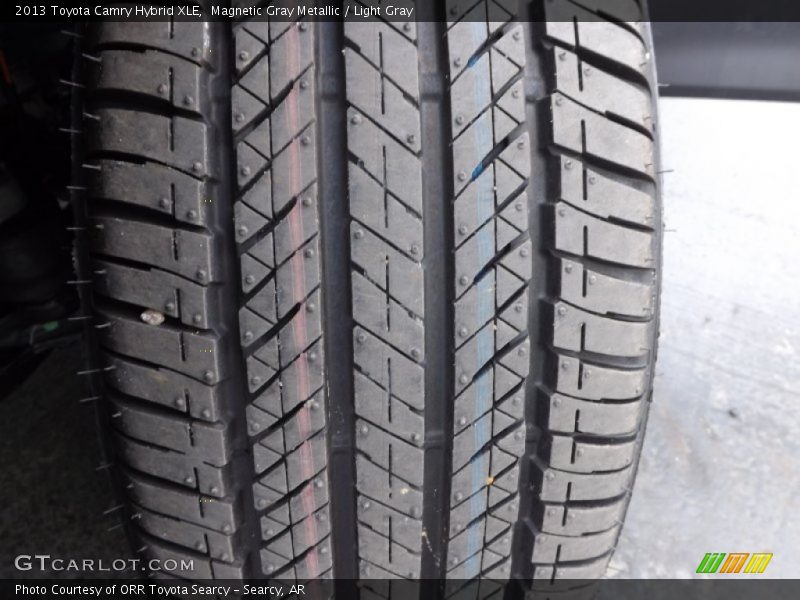 Magnetic Gray Metallic / Light Gray 2013 Toyota Camry Hybrid XLE