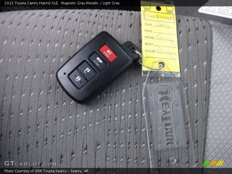 Magnetic Gray Metallic / Light Gray 2013 Toyota Camry Hybrid XLE