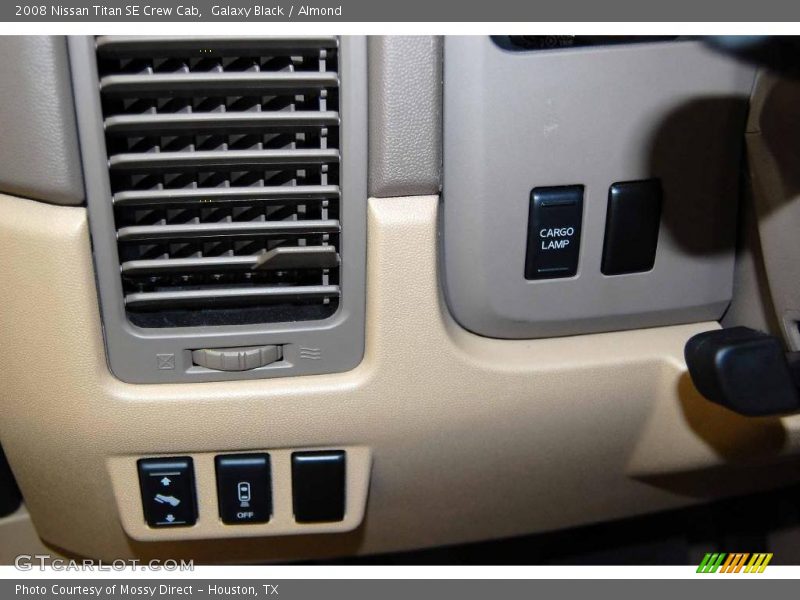 Galaxy Black / Almond 2008 Nissan Titan SE Crew Cab