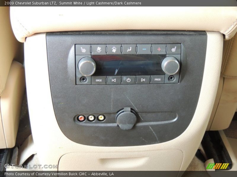 Summit White / Light Cashmere/Dark Cashmere 2009 Chevrolet Suburban LTZ
