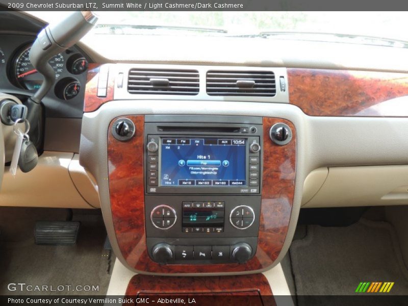 Summit White / Light Cashmere/Dark Cashmere 2009 Chevrolet Suburban LTZ