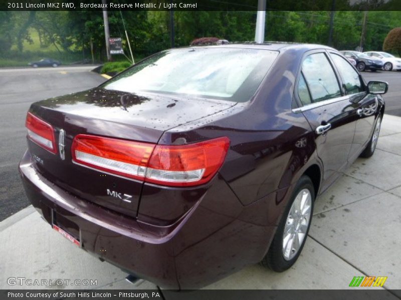Bordeaux Reserve Metallic / Light Camel 2011 Lincoln MKZ FWD