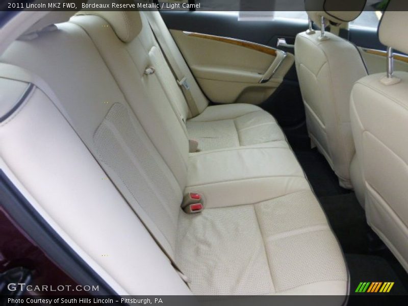 Bordeaux Reserve Metallic / Light Camel 2011 Lincoln MKZ FWD