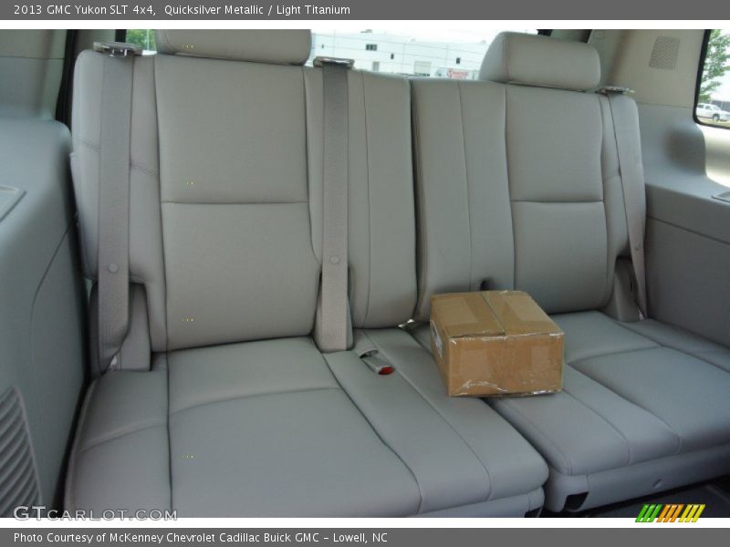 Quicksilver Metallic / Light Titanium 2013 GMC Yukon SLT 4x4