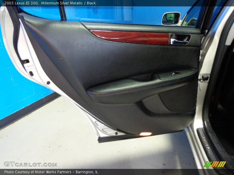 Millennium Silver Metallic / Black 2003 Lexus ES 300