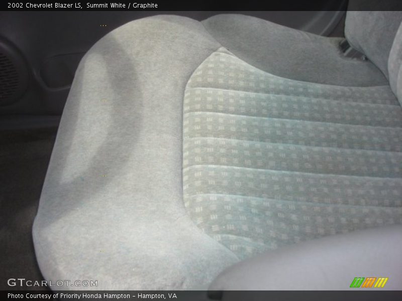 Summit White / Graphite 2002 Chevrolet Blazer LS