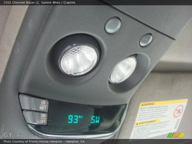 Summit White / Graphite 2002 Chevrolet Blazer LS