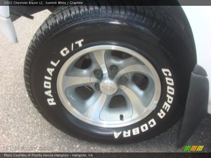 Summit White / Graphite 2002 Chevrolet Blazer LS