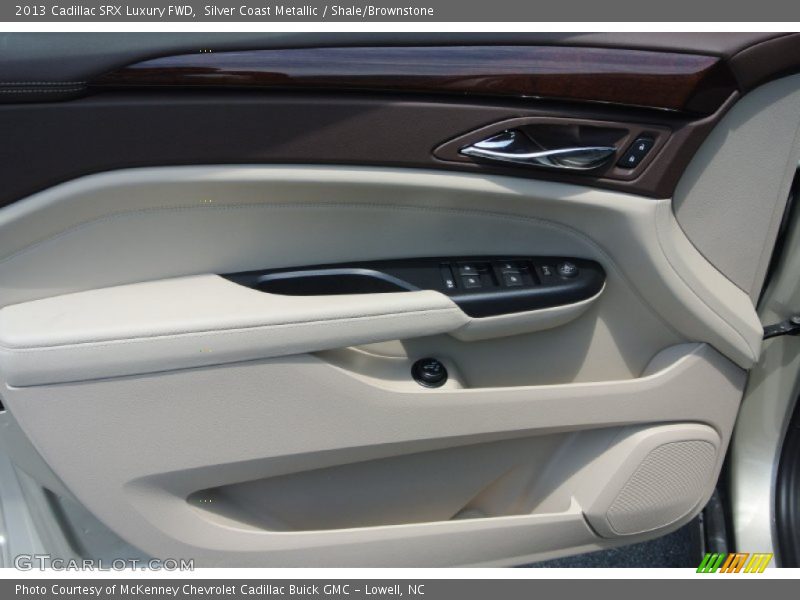 Silver Coast Metallic / Shale/Brownstone 2013 Cadillac SRX Luxury FWD