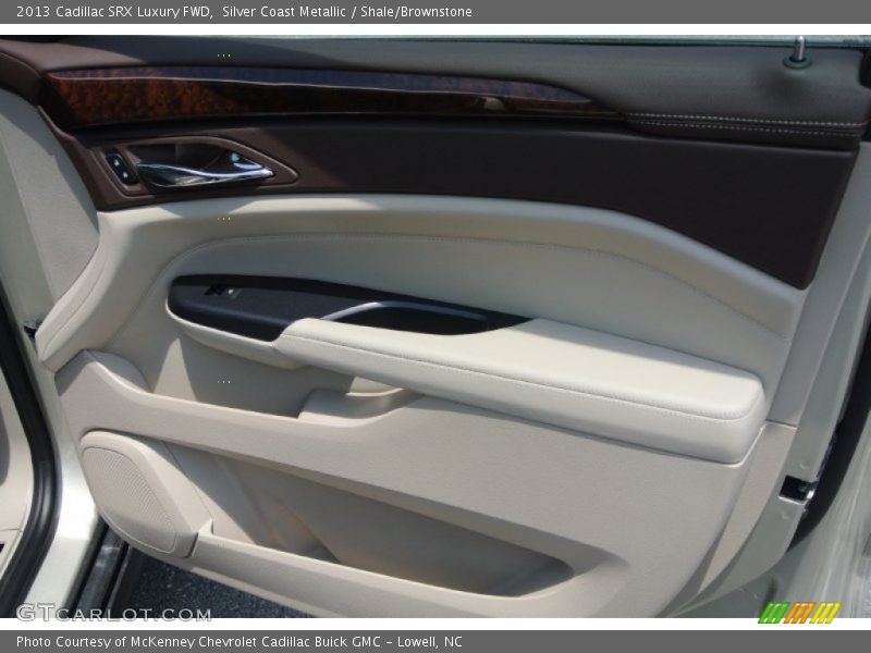 Silver Coast Metallic / Shale/Brownstone 2013 Cadillac SRX Luxury FWD