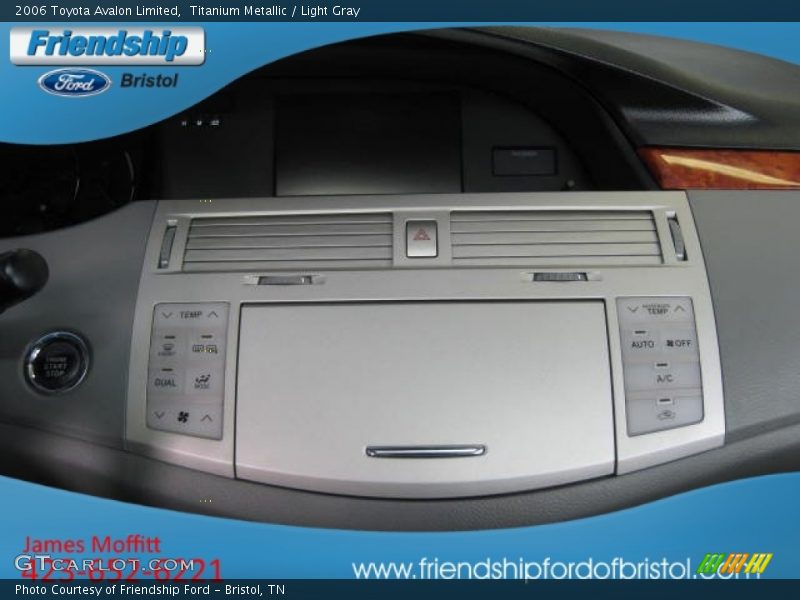 Titanium Metallic / Light Gray 2006 Toyota Avalon Limited