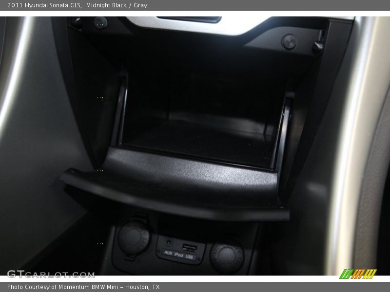 Midnight Black / Gray 2011 Hyundai Sonata GLS