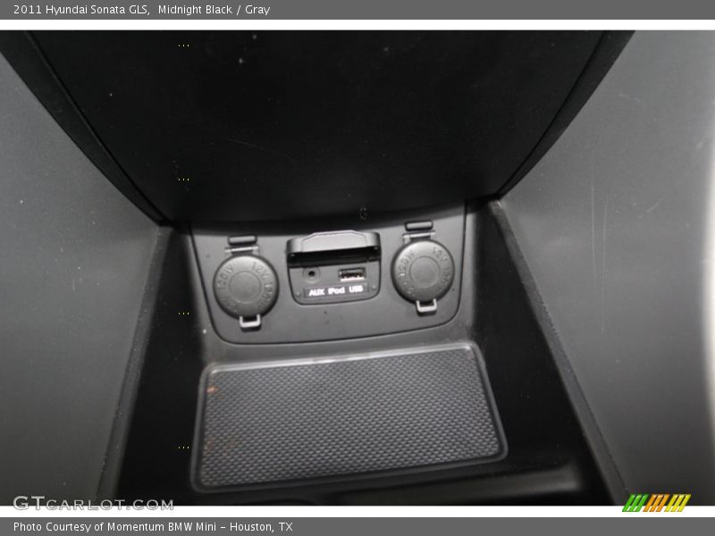 Midnight Black / Gray 2011 Hyundai Sonata GLS