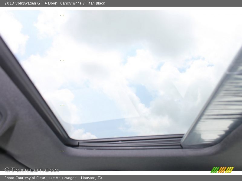 Candy White / Titan Black 2013 Volkswagen GTI 4 Door