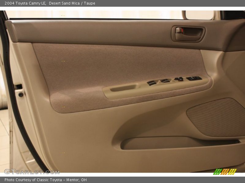 Desert Sand Mica / Taupe 2004 Toyota Camry LE