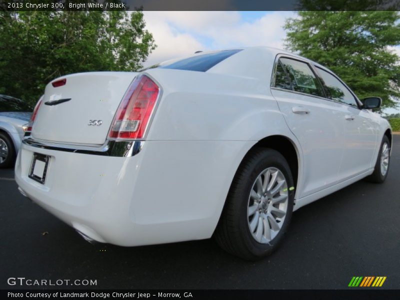 Bright White / Black 2013 Chrysler 300