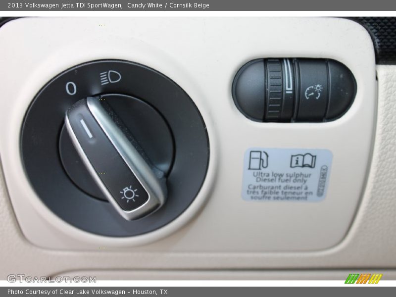 Candy White / Cornsilk Beige 2013 Volkswagen Jetta TDI SportWagen