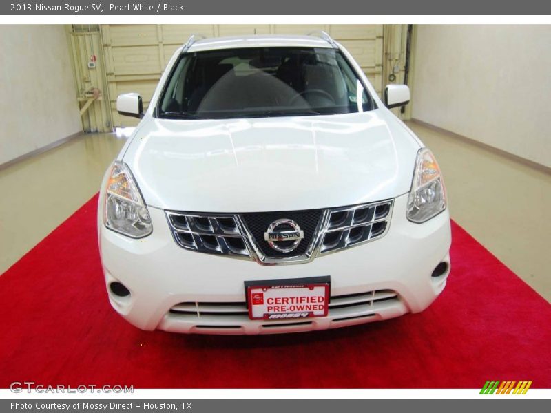 Pearl White / Black 2013 Nissan Rogue SV
