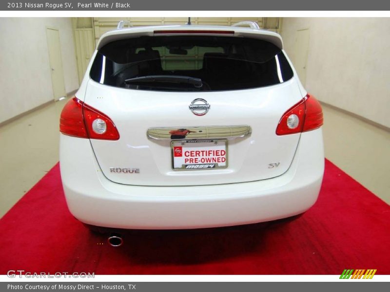 Pearl White / Black 2013 Nissan Rogue SV