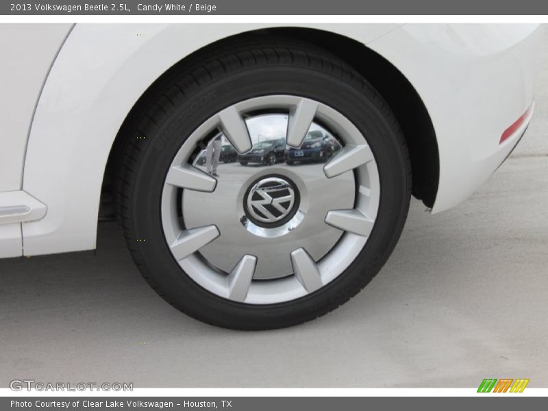 Candy White / Beige 2013 Volkswagen Beetle 2.5L