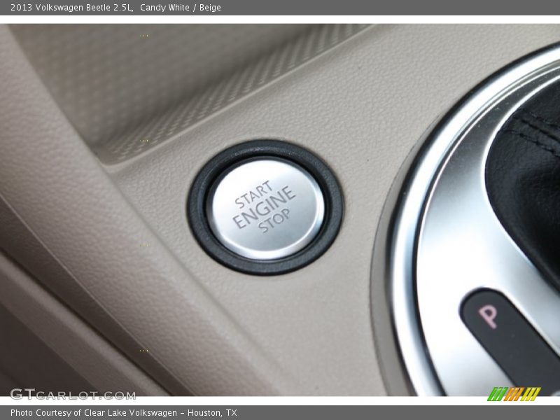 Candy White / Beige 2013 Volkswagen Beetle 2.5L