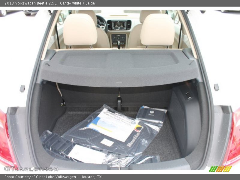 Candy White / Beige 2013 Volkswagen Beetle 2.5L