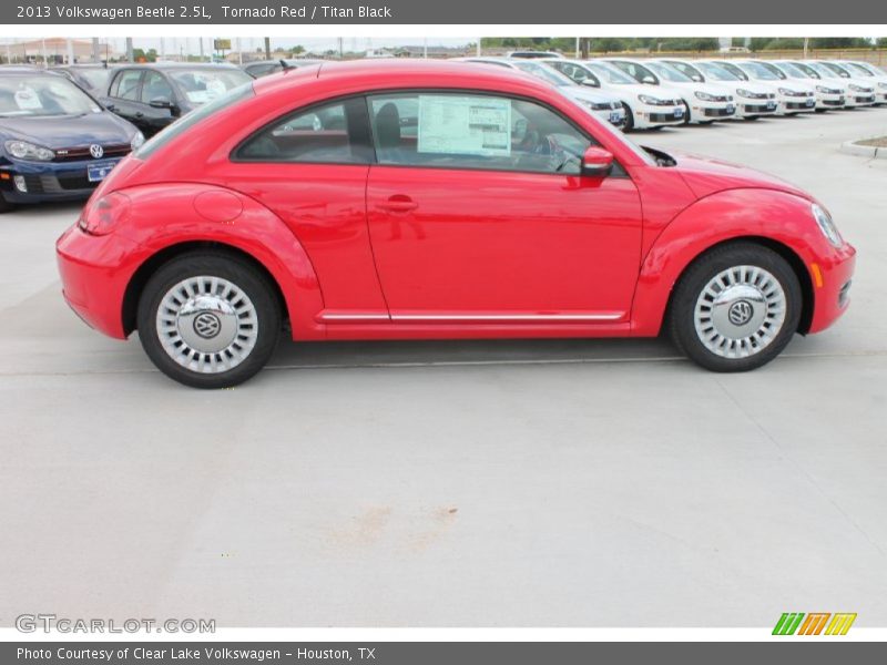 Tornado Red / Titan Black 2013 Volkswagen Beetle 2.5L