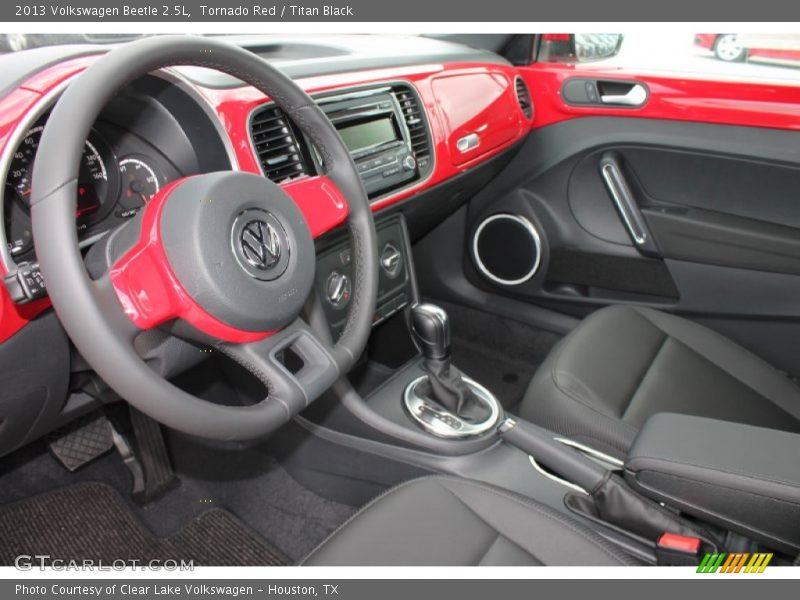 Tornado Red / Titan Black 2013 Volkswagen Beetle 2.5L