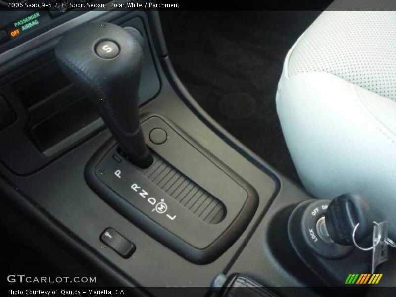 Polar White / Parchment 2006 Saab 9-5 2.3T Sport Sedan