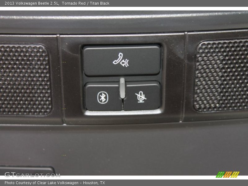 Tornado Red / Titan Black 2013 Volkswagen Beetle 2.5L