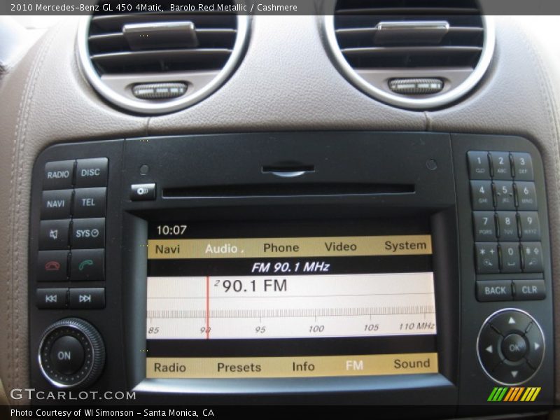 Audio System of 2010 GL 450 4Matic