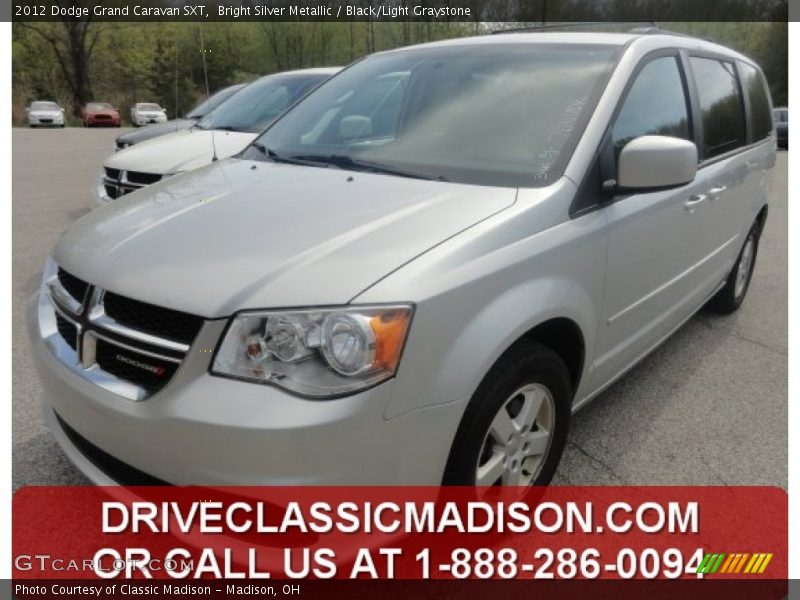 Bright Silver Metallic / Black/Light Graystone 2012 Dodge Grand Caravan SXT
