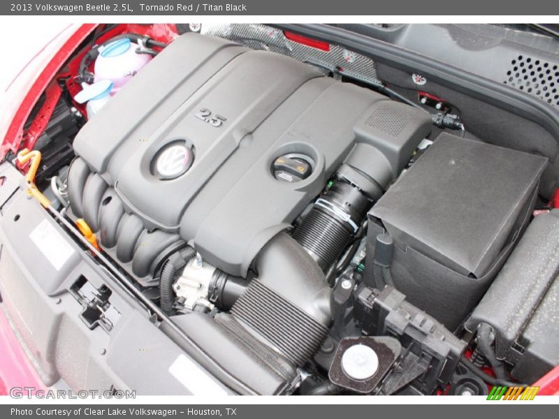 Tornado Red / Titan Black 2013 Volkswagen Beetle 2.5L