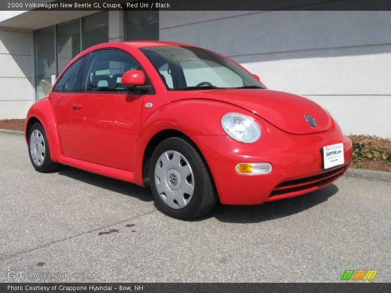 Red Uni / Black 2000 Volkswagen New Beetle GL Coupe