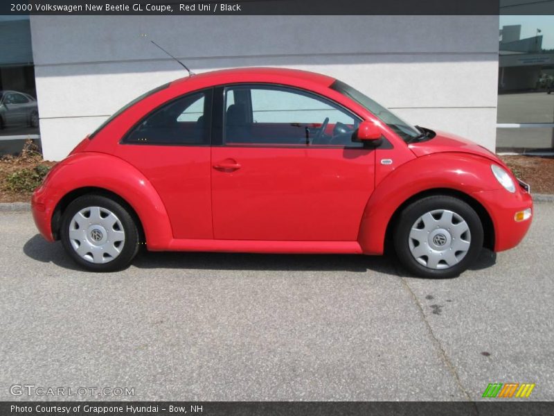 Red Uni / Black 2000 Volkswagen New Beetle GL Coupe