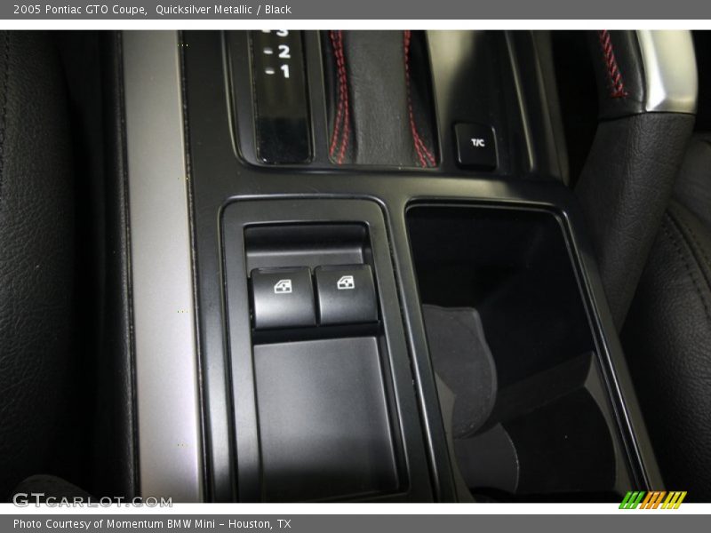 Controls of 2005 GTO Coupe