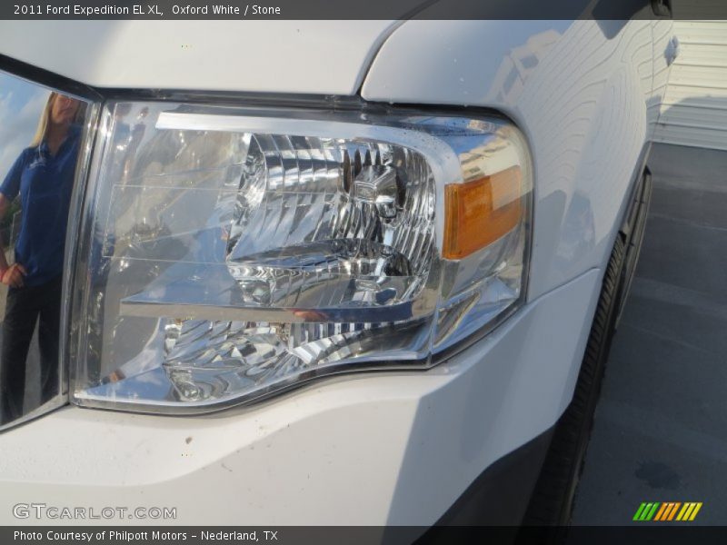 Oxford White / Stone 2011 Ford Expedition EL XL