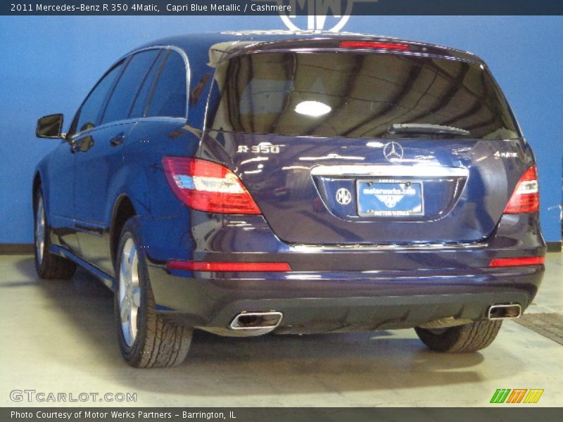 Capri Blue Metallic / Cashmere 2011 Mercedes-Benz R 350 4Matic