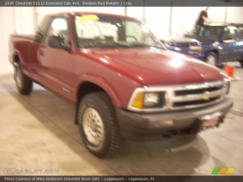 Medium Red Metallic / Gray 1995 Chevrolet S10 LS Extended Cab 4x4