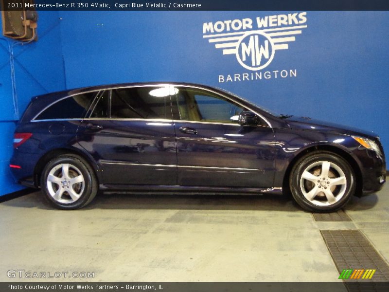 Capri Blue Metallic / Cashmere 2011 Mercedes-Benz R 350 4Matic