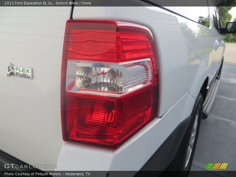Oxford White / Stone 2011 Ford Expedition EL XL