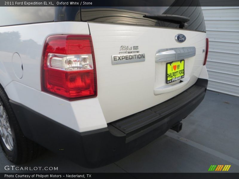 Oxford White / Stone 2011 Ford Expedition EL XL
